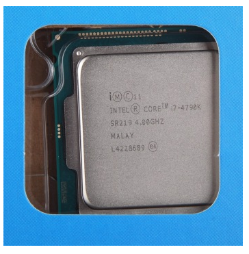 英特尔（Intel） 酷睿i7-4790k 22纳米 Haswell全新架构盒装CPU（LGA1150/4GHz/8M三级缓存)